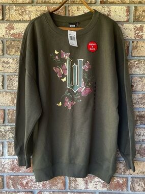 Wicked Sweatshirt NWT! Women’s Size Medium So Soft & New Condition!